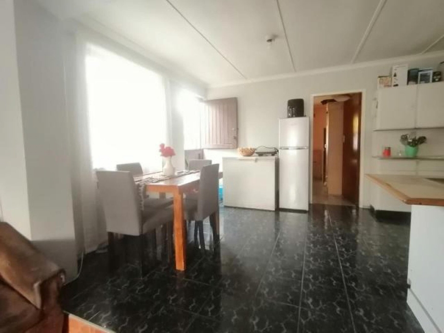 3 Bedroom Property for Sale in Rocklands Western Cape